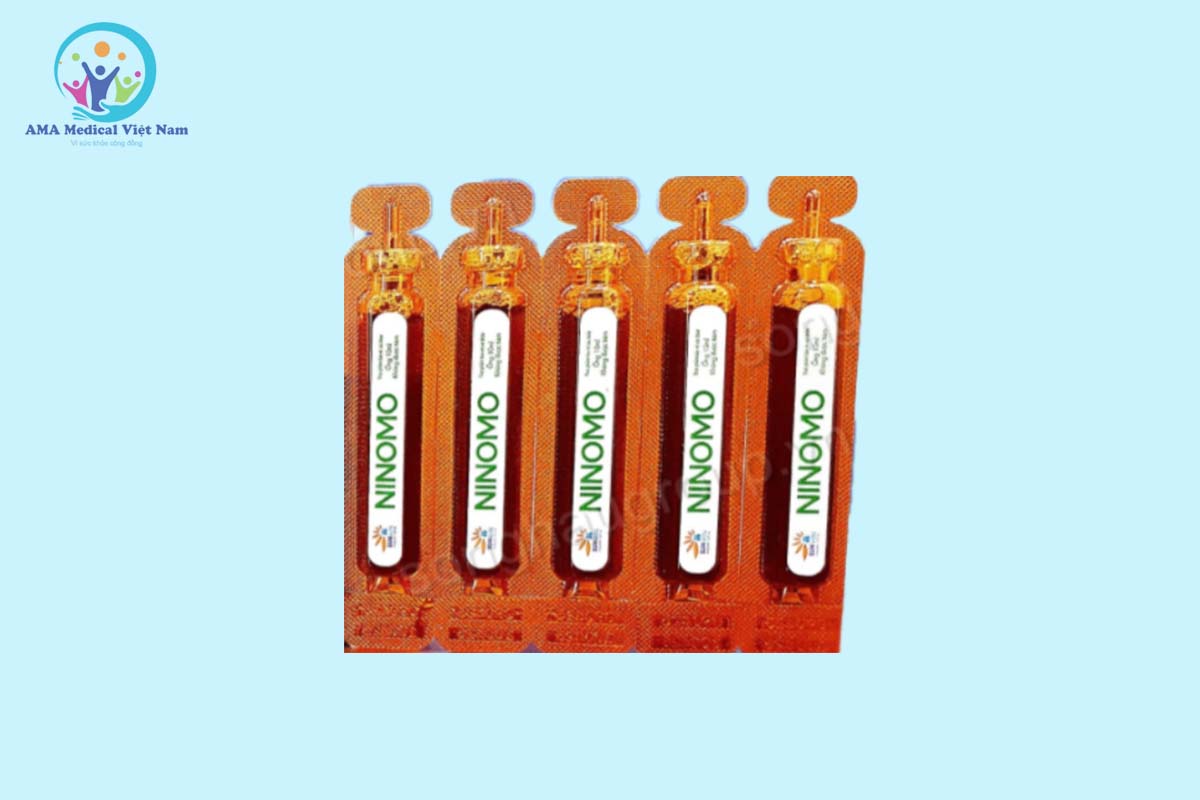 Hộp chứa 4 vỉ x 5 ống Siro ho Ninomo x 10 ml